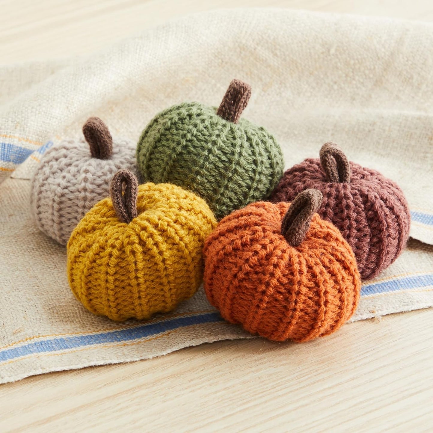 MINI KNITTED FALL INSPIRED PUMPKIN DECOR