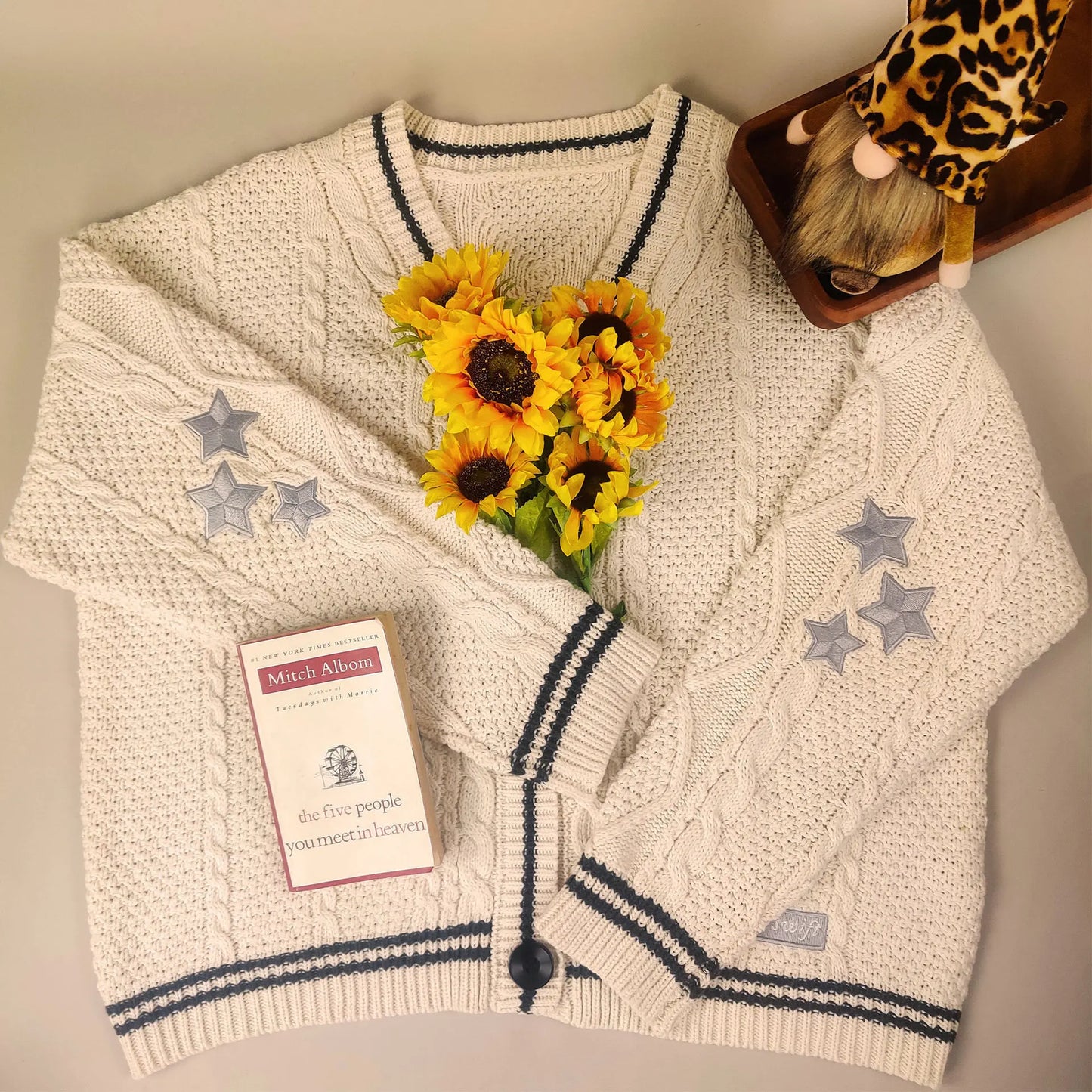 VINTAGE EMBROIDED CARDIGAN