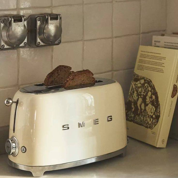SMEG TOASTER